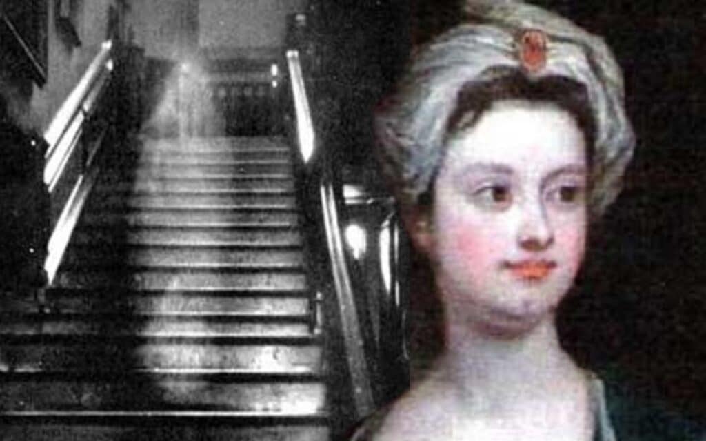 Brown Lady of Raynham Hall