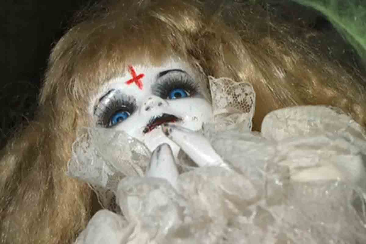 Meet Robert The Doll: The World's Most Haunted Doll