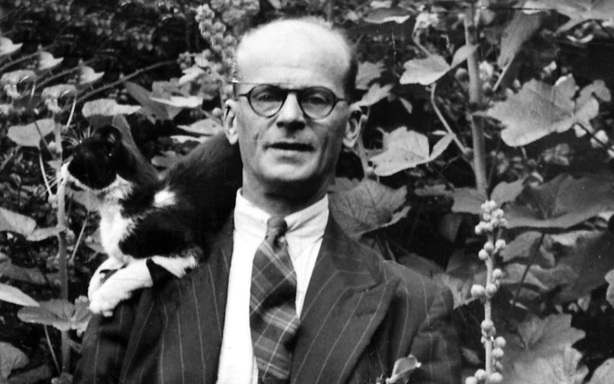 John Christie: The 10 Rillington Place Murders | Spooky Isles