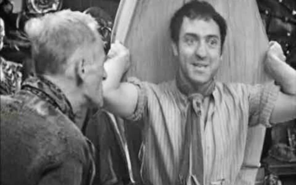 Wilfrid Brambell and Harry H Corbett in Stephtoe and Son's The Wooden Overcoat.